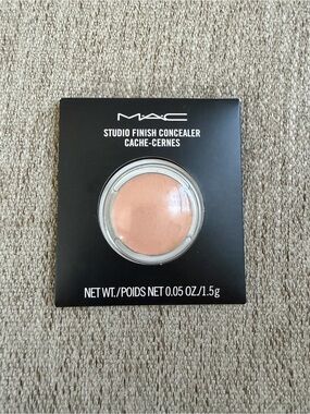 MAC Cosmetics Studio Finish Concealer - NW20 refill